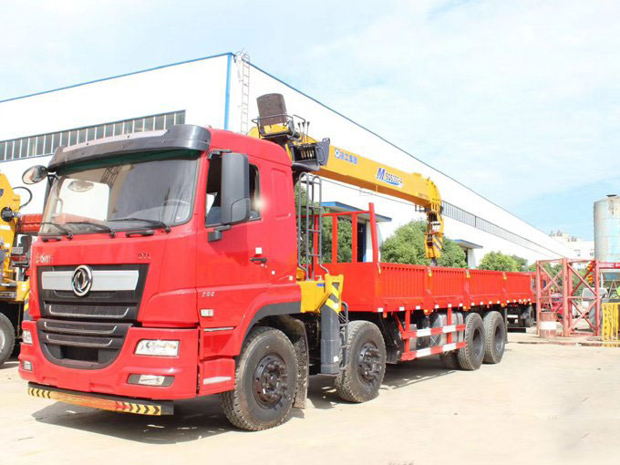 徐工14噸雙聯(lián)泵東風(fēng)暢行D7L隨車吊