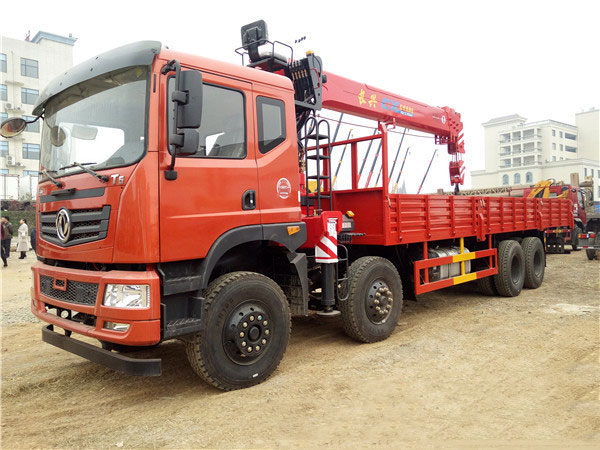 長興12噸前四后八東風隨車吊圖片展示4 長興12噸前四后八東風隨車吊圖片展示4