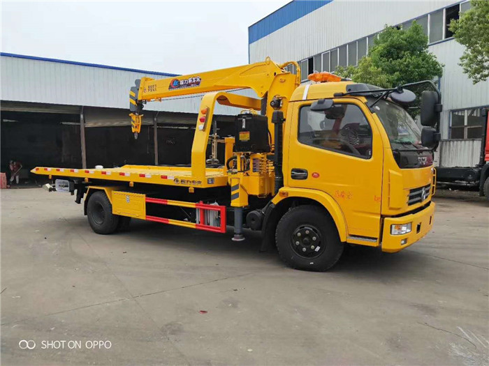 程力8噸東風(fēng)特商隨車吊圖片展示4 程力8噸東風(fēng)特商隨車吊圖片展示4