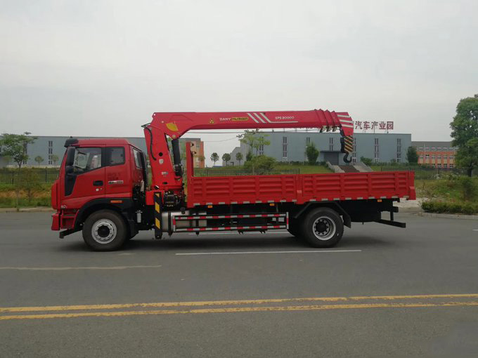 三一吊機(jī)8噸福田瑞沃隨車吊