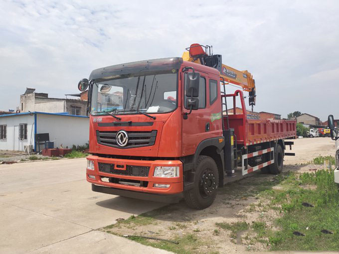 程力吊機8噸東風特商T702隨車吊