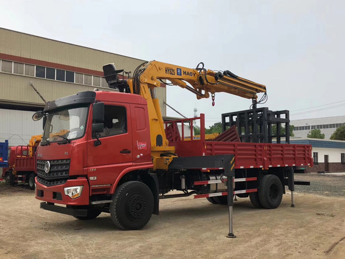 8噸東風隨車吊帶夾具多功能隨車吊