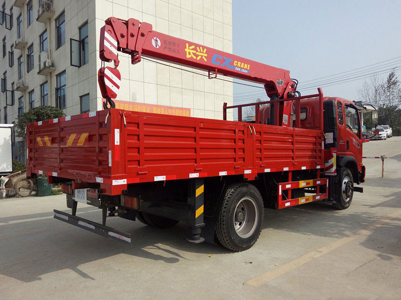 長興6.3噸重汽王牌隨車吊圖片展示3 長興6.3噸重汽王牌隨車吊圖片展示3