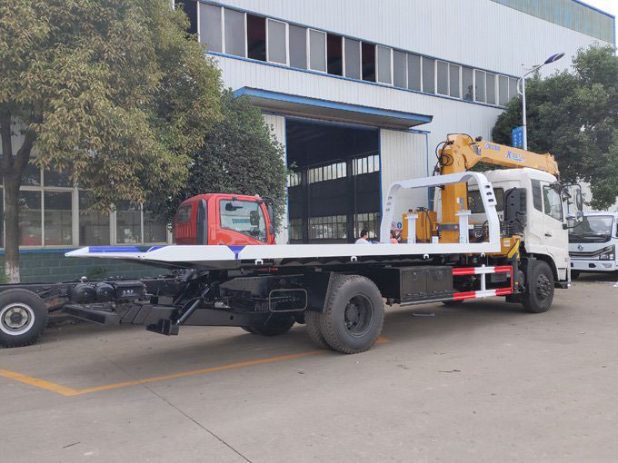 徐工吊機6.3噸東風(fēng)天錦清障隨車吊圖片展示4 徐工吊機6.3噸東風(fēng)天錦清障隨車吊圖片展示4