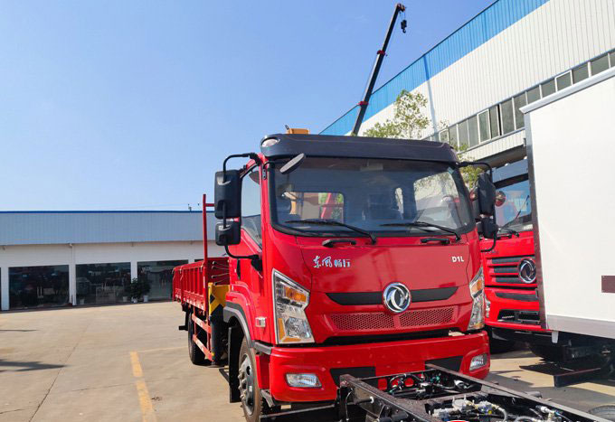 徐工5噸東風暢行D1L隨車吊