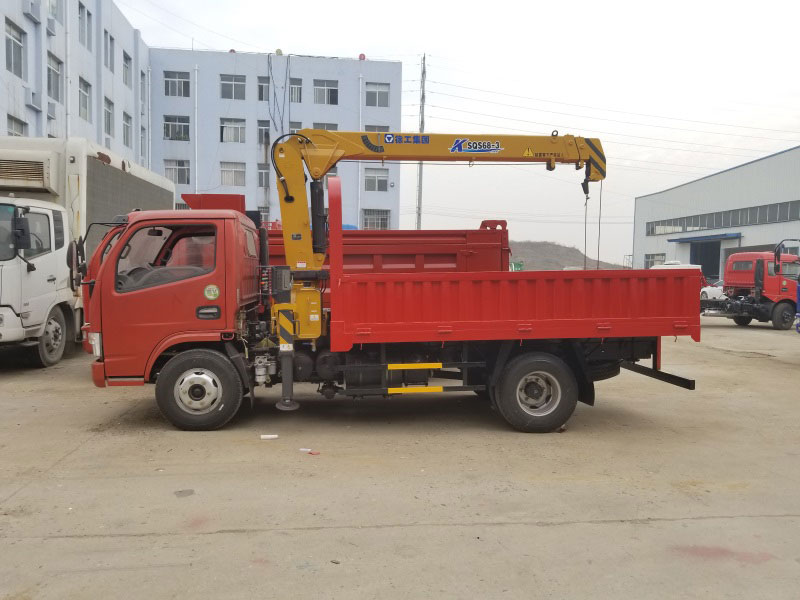 藍牌2噸東風隨車吊（東風 -- 福瑞卡2噸隨車起重運輸車）圖片展示7