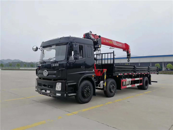 三環昊龍前四后四三一10噸隨車吊圖片圖片展示2 三環昊龍前四后四三一10噸隨車吊圖片圖片展示2