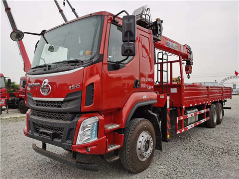 12噸各類型隨車吊價格和首付一覽表