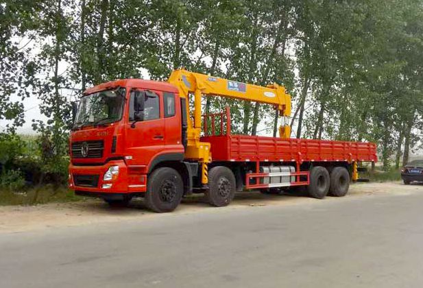 天龍前四后八16噸石煤隨車吊