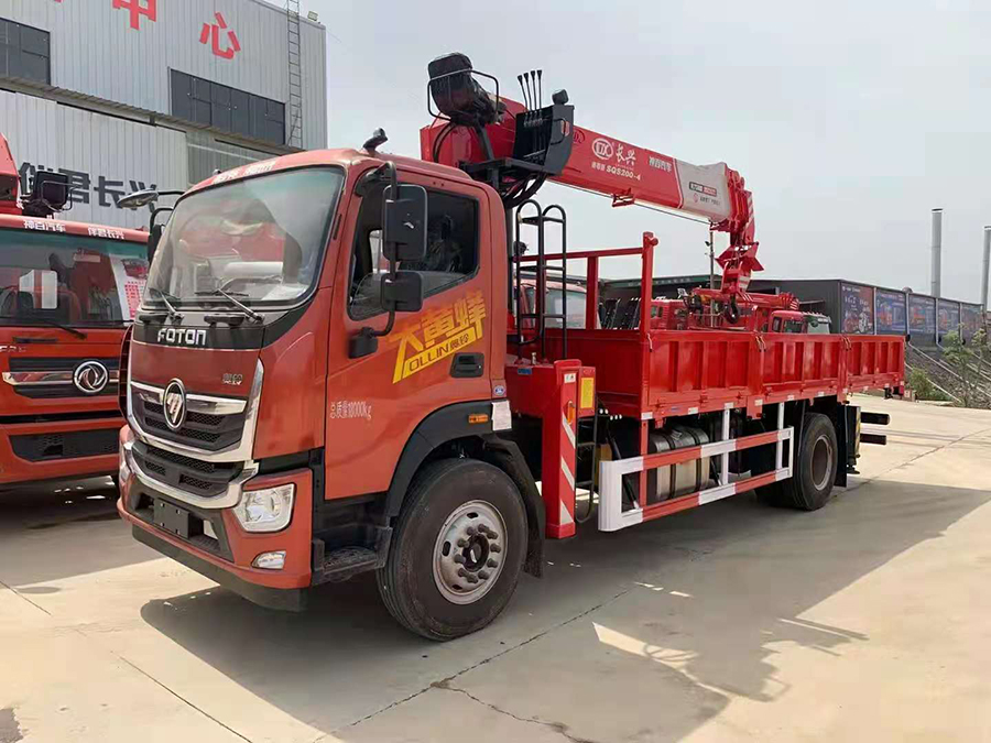 福田奧鈴國六長興8噸隨車吊