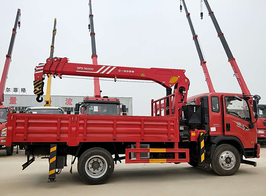 三一6.3噸SPS16000隨車吊起重參數(shù)