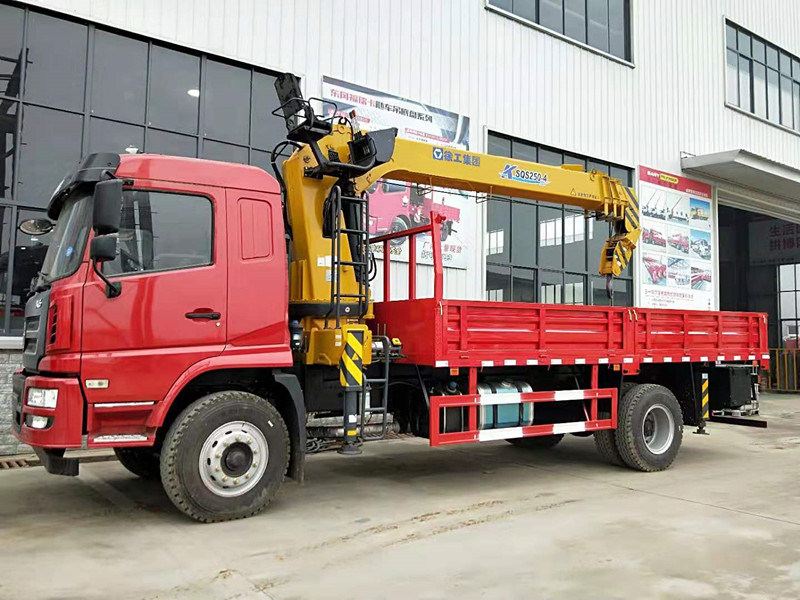 7月行情速遞:軒德X6單橋8噸隨車吊價格