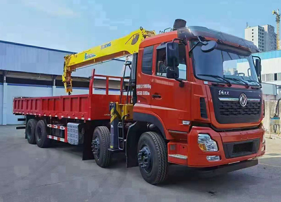 東風(fēng)天龍徐工14噸隨車吊 國(guó)六410馬力圖片展示3 東風(fēng)天龍徐工14噸隨車吊 國(guó)六410馬力圖片展示3