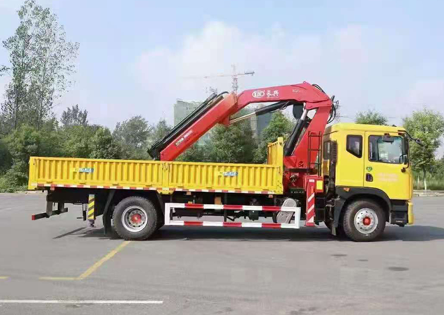 東風多利卡長興12噸隨車吊多少錢