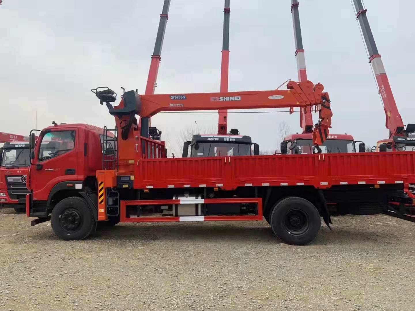 福田瑞沃8噸隨車吊 石煤直臂吊機(jī)